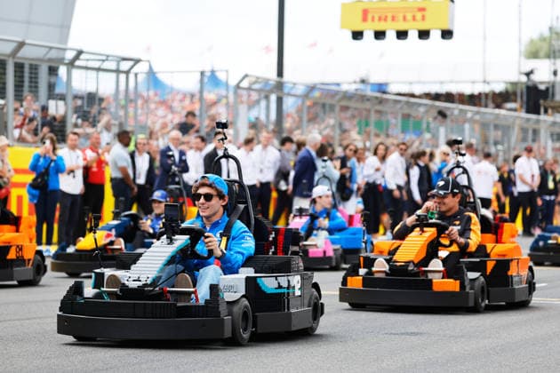 F1 - BRITISH GRAND PRIX 2026 12 KIMI ANTONELLI Andrea (ita), Mercedes AMG F1 Team W17, drives A lego Minicar on the drivers parade prior the Formula 1 British Grand Prix 2026, 9th round of the 2026 Formula One World Championship, WM, Weltmeisterschaft from July 3 to 5, 2026 on the Silverstone Circuit, in Silverstone, United Kingdom - SilverstoneUnited Kingdom  Copyright: xDPPIx
