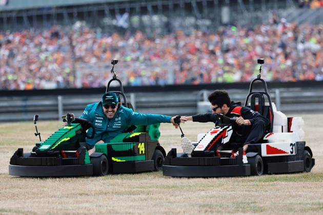 F1 - BRITISH GRAND PRIX 2026 31 OCON Esteban (fra), TGR Haas F1 Team VF-26, action and 14 ALONSO Fernando (spa), Aston Martin F1 Team AMR26, action drives A lego Minicar on the drivers parade prior the Formula 1 British Grand Prix 2026, 9th round of the 2026 Formula One World Championship, WM, Weltmeisterschaft from July 3 to 5, 2026 on the Silverstone Circuit, in Silverstone, United Kingdom - SilverstoneUnited Kingdom  Copyright: xDPPIx