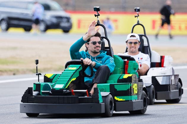 F1 - BRITISH GRAND PRIX 2026 18 STROLL Lance (can), Aston Martin F1 Team AMR26, drives A lego Minicar on the drivers parade prior the Formula 1 British Grand Prix 2026, 9th round of the 2026 Formula One World Championship, WM, Weltmeisterschaft from July 3 to 5, 2026 on the Silverstone Circuit, in Silverstone, United Kingdom - SilverstoneUnited Kingdom  Copyright: xDPPIx