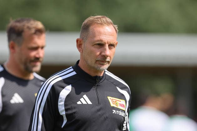 05.07.2026, xtgx, Fussball Testspiel, SV Grün-Weiß Lübben - 1. FC Union Berlin emspor, v.l. Mauro Lustrinelli (Union Berlin, Trainer) Portrait, Portraet, Einzelbild (DFL DFB REGULATIONS PROHIBIT ANY USE OF PHOTOGRAPHS as IMAGE SEQUENCES and or QUASI-VIDEO) Lübben *** July 5, 2026, xtgx, soccer exhibition match, SV Grün Weiß Lübben 1 FC Union Berlin emspor, from left: Mauro Lustrinelli, Union Berlin, Coach Profile, Portrait, Single Image DFL DFB REGULATIONS PROHIBIT ANY USE OF PHOTOGRAPHS as IMAGE SEQUENCES and or QUASI-VIDEO Lübben