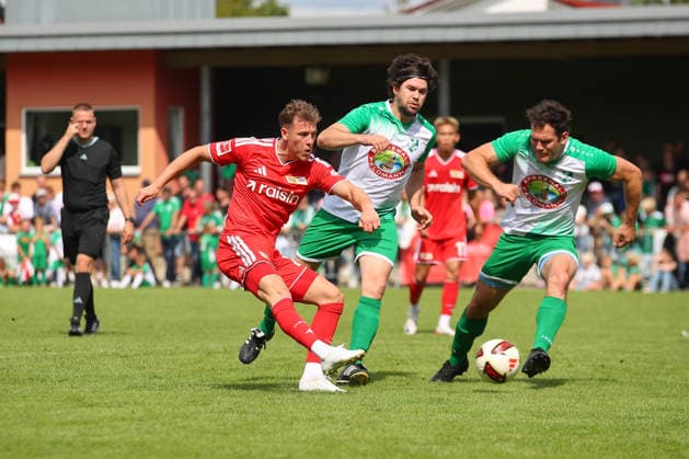 05.07.2026, xtgx, Fussball Testspiel, SV Grün-Weiß Lübben - 1. FC Union Berlin emspor, v.l. Tim Skarke (Union Berlin, 21) schiesst Tor, schießt, Torschuetze, erzielt Tor, Treffer, scores the goal (DFL DFB REGULATIONS PROHIBIT ANY USE OF PHOTOGRAPHS as IMAGE SEQUENCES and or QUASI-VIDEO) Lübben *** July 5, 2026, xtgx, soccer friendly match, SV Grün Weiß Lübben vs. FC Union Berlin emspor, from left: Tim Skarke (Union Berlin), 21 scores a goal, shoots, goal scorer, scores a goal, goal, scores the goal DFL DFB REGULATIONS PROHIBIT ANY USE OF PHOTOGRAPHS as IMAGE SEQUENCES and or QUASI-VIDEO Lübben