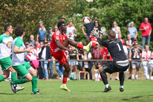 05.07.2026, xtgx, Fussball Testspiel, SV Grün-Weiß Lübben - 1. FC Union Berlin emspor, v.l. Mekhi Grey (Union) Zweikampf, Duell, Kampf, tackle (DFL DFB REGULATIONS PROHIBIT ANY USE OF PHOTOGRAPHS as IMAGE SEQUENCES and or QUASI-VIDEO) Lübben *** July 5, 2026, xtgx, soccer exhibition match, SV Grün Weiß Lübben 1 FC Union Berlin emspor, from left: Mekhi Grey (Union) – tackle, duel, battle, DFL DFB REGULATIONS PROHIBIT ANY USE OF PHOTOGRAPHS as IMAGE SEQUENCES and or QUASI-VIDEO Lübben