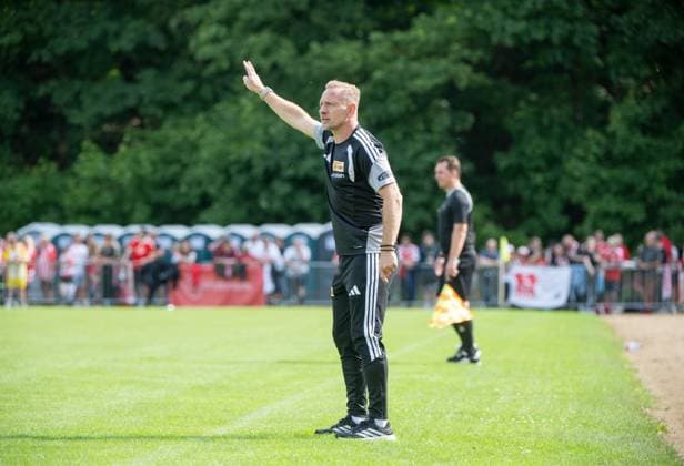 Fußball, Herren, Testspiel, Saison 2026 2027, SV Grün-Weiß Lübben - 1. FC Union Berlin, Trainer Mauro Lustrinelli (1. FC Union Berlin), 05.07. 2026, *** Soccer, Men s, Friendly Match, 2026–2027 Season, SV Grün Weiß Lübben vs. 1. FC Union Berlin, Coach Mauro Lustrinelli, 1. FC Union Berlin, July 5, 2026, Copyright: xMatthiasxKochx