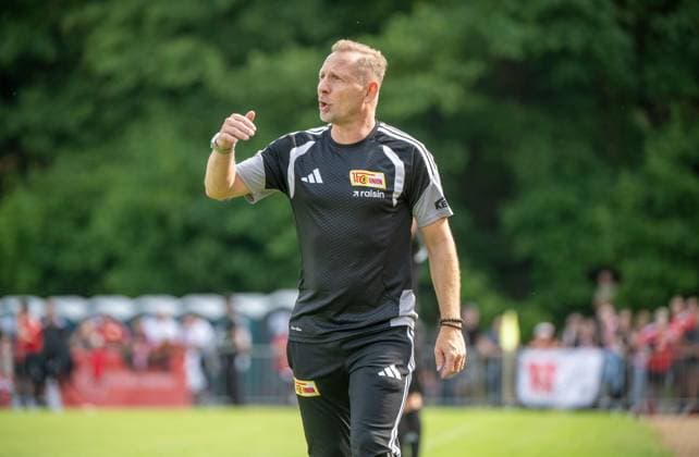 Fußball, Herren, Testspiel, Saison 2026 2027, SV Grün-Weiß Lübben - 1. FC Union Berlin, Trainer Mauro Lustrinelli (1. FC Union Berlin), 05.07. 2026, *** Soccer, Men s, Friendly Match, 2026–2027 Season, SV Grün Weiß Lübben vs. 1. FC Union Berlin, Coach Mauro Lustrinelli, 1. FC Union Berlin, July 5, 2026, Copyright: xMatthiasxKochx