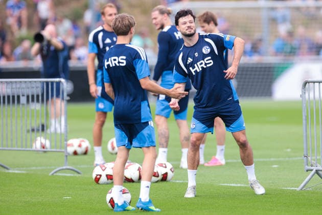05.07.2026, Fussball, Trainingsauftakt des FC Schalke 04. Adrian Gantenbein (FC Schalke 04). Gelsenkirchen Trainingsgelände FC Schalke 04 NRW Deutschland xRHR-FOTO YYx *** July 5, 2026, Soccer, FC Schalke 04 s first training session of the season Adrian Gantenbein FC Schalke 04 Gelsenkirchen FC Schalke 04 training facility North Rhine-Westphalia, Germany xRHR PHOTO YYx Copyright: RHR-FOTOx RHR-FOTO YY