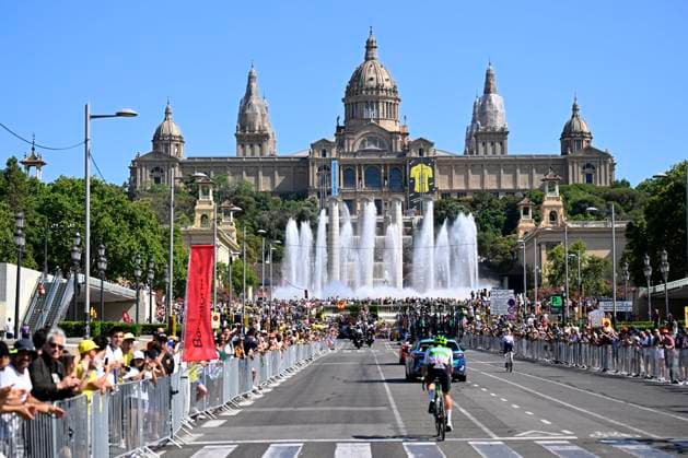 Tour de France 2026 Stage 2 BARCELONA, SPAIN - JULY 05 : Illustration picture during stage 2 of the 113rd edition of Tour de France an UCI World Tour 2.UWT cycling road race stage for Men Elite of 182 km with start in Tarragona and finish in Barcelona on July 5, 2026 in Barcelona, Spain, 05 07 2026 ( Motordriver Kurt Vandenborre - Barcelona Spain  Copyright: xTomasxSiskx