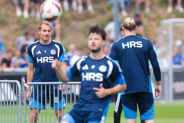 05.07.2026, Fussball, Trainingsauftakt des FC Schalke 04. Timo Becker (FC Schalke 04). Gelsenkirchen Trainingsgelände FC Schalke 04 NRW Deutschland xRHR-FOTO YYx *** July 5, 2026, Soccer, FC Schalke 04 s first training session of the season Timo Becker FC Schalke 04 Gelsenkirchen FC Schalke 04 training facility NRW Germany xRHR PHOTO YYx Copyright: RHR-FOTOx RHR-FOTO YY