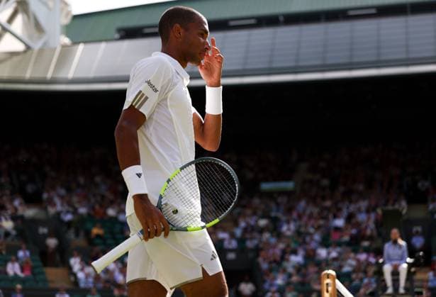 Felix Auger-Aliassime during his Round of 16 match Wimbledon Tennis Championships, Day 7, The All England Lawn Tennis and Croquet Club, London, UK - 05 Jul 2026London The All England Lawn Tennis and United Kingdom  Copyright: xEllaxLing Shutterstockx 16976808ap