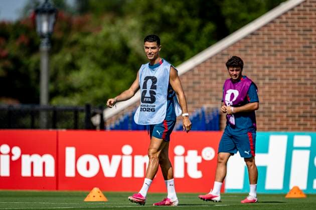 DALLAS - Cristiano Ronaldo of Portugal during the 2026 World Cup, Portugal training at Washburne Soccer and Track Stadium on July 5, 2026 in Dallas, United States. (Photo by Stefan Koops EYE4IMAGES DeFodi Images) - *** DALLAS: Cristiano Ronaldo of Portugal during the 2026 World Cup; Portugal training at Washburne Soccer and Track Stadium on July 5, 2026, in Dallas, United States. Photo by Stefan Koops, EYE4IMAGES, DeFodi Images