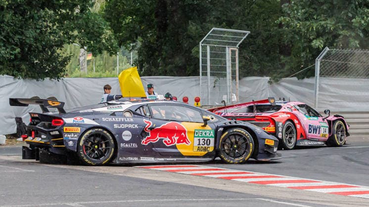 von links: Luca Engstler (GER, Lamborghini, Red Bull Team Abt), Matteo Cairoli (ITA, Ferrari, Emil Frey Racing) nach einem Crash, 05.07.2026, Nürnberg (Deutschland), Motorsport, DTM, Norisring Nürnberg 2026 *** From left: Luca Engstler (GER), Lamborghini, Red Bull Team Abt; Matteo Cairoli (ITA), Ferrari, Emil Frey Racing, after a crash, July 5, 2026, Nuremberg, Germany; Motorsports; DTM; Norisring Nuremberg 2026 xprx
