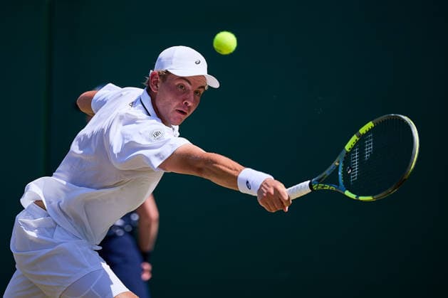 July 5, 2026, London, London, Great Britain: Vincent Reisach of Germany returns with backhand during The Championships Wimbledon , 5.7.2026 in London (All England Lawn Tennis and Croquet Club), Great Britain Tennis 2026: Grand Slam: The Championships Wimbledon: 7th Day: 1rd Round Juniors: REISACH 6:2 7:6  - ZUMAs343 20260705_zsp_s343_108 Copyright: xMathiasxSchulzx