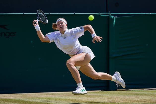 July 5, 2026, London, London, Great Britain: Karolina Muchova of Czech Republic returns with forehand during The Championships Wimbledon , 5.7.2026 in London (All England Lawn Tennis and Croquet Club), Great Britain Tennis 2026: Grand Slam: The Championships Wimbledon: 7th Day: 4th Round: MUCHOVA 7:5 5:7 6:3 KREJCIKOVA  - ZUMAs343 20260705_zsp_s343_112 Copyright: xMathiasxSchulzx