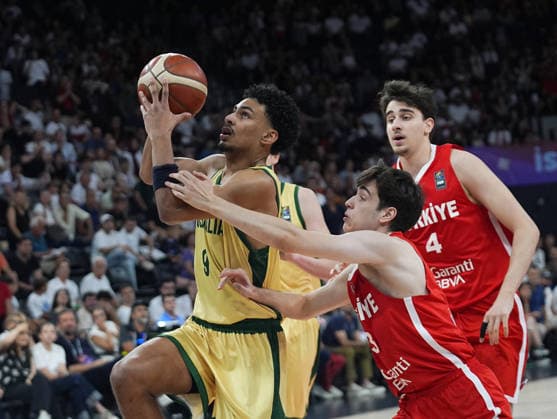 Turkiye v Australia - FIBA U17, U 17 Basketball World Cup ISTANBUL, TURKIYE - JULY 5: Antonio Browne (9) of Australia in action against Omer Yusuf Sik (R) of Turkiye during the FIBA Under-17 Basketball World Cup third-place game between Turkiye and Australia at the Basketball Development Center in Istanbul, Turkiye, on July 5, 2026. Esra Bilgin Anadolu Istanbul Turkey. Editorial use only. Please get in touch for any other usage.  Copyright: x2026xAnadoluxEsraxBilginx