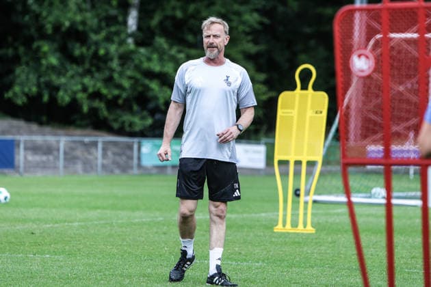 Fussball, 3.Liga Saison 2026 2027 Trainingslager MSV Duisburg Training 05.07.2026, Stadion de Wageningse Berg Thomas Klimmeck (Athletik Trainer, MSV Duisburg) Wageningen Stadion de Wageningse Berg Niederlande *** Sports, Soccer, 3rd Division, 2026–2027 Season, MSV Duisburg Training Camp, July 5, 2026, Stadion de Wageningse Berg, Thomas Klimmeck, Athletic Trainer, MSV Duisburg, Wageningen, Stadion de Wageningse Berg, Netherlands