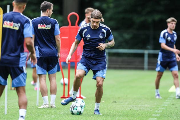 Fussball, 3.Liga Saison 2026 2027 Trainingslager MSV Duisburg Training 05.07.2026, Stadion de Wageningse Berg Joshua Bitter (MSV Duisburg, 29) Wageningen Stadion de Wageningse Berg Niederlande *** Sports, Soccer, 3rd Division, 2026–2027 Season, Training Camp, MSV Duisburg, Practice, July 5, 2026, Stadion de Wageningse Berg, Joshua Bitter, MSV Duisburg, 29 Wageningen, Stadion de Wageningse Berg, Netherlands