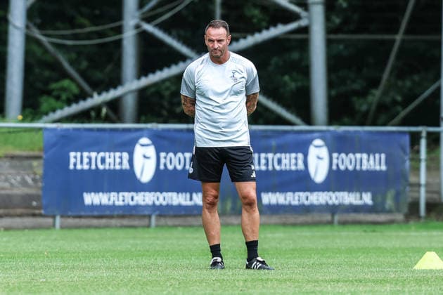 Fussball, 3.Liga Saison 2026 2027 Trainingslager MSV Duisburg Training 05.07.2026, Stadion de Wageningse Berg Dietmar Hirsch (Cheftrainer, MSV Duisburg) Wageningen Stadion de Wageningse Berg Niederlande *** Sports, Soccer, 3rd Division, 2026–2027 Season, Training Camp, MSV Duisburg, Practice, July 5, 2026, Stadion de Wageningse Berg, Dietmar Hirsch, Head Coach, MSV Duisburg, Wageningen, Stadion de Wageningse Berg, Netherlands