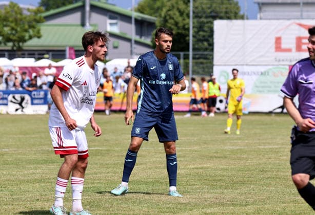 Fussball, Herren, Saison 2026 2027, TSV Moorenweis - TSV 1860 München, Testspiel, Vorbereitung Raphael Wach (TSV 1860 München) stehend auf dem Spielfeld *** Soccer, Men s, 2026–2027 Season, TSV Moorenweis vs. TSV 1860 Munich, Friendly Match, Preseason; Raphael Wach of TSV 1860 Munich standing on the field