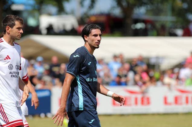 Fussball, Herren, Saison 2026 2027, TSV Moorenweis - TSV 1860 München, Testspiel, Vorbereitung Cristian Leone (TSV 1860 München) Kopf, Oberkörper *** Soccer, Men s, 2026–2027 Season, TSV Moorenweis vs. TSV 1860 Munich, Friendly Match, Preseason, Cristian Leone, TSV 1860 Munich, Head, Upper Body