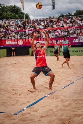 Beachvolleyball Männer Allianz German Beach Tour 2026 Tourstop München 05.07.2026 Luis Kubo München Zentraler Hochschulsport: Beach- Bayern Deutschland *** Men s Beach Volleyball: Allianz German Beach Tour 2026, Munich Stop, July 5, 2026; Luis Kubo; Munich Central University Sports; Beach Bayern; Germany