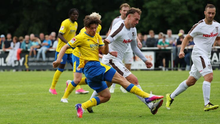 FT Braunschweig vs. Eintracht BS, Testspiel Braunschweig, 05.07.2026, Fußball, Herren, Saison 2026 27, Freie Turnen Braunschweig vs Eintracht Braunschweig, Testspiel, Sidney Raebiger (Eintracht Braunschweig) Niedersachsen Deutschland *** FT Braunschweig vs. Eintracht BS, Friendly Match in Braunschweig, July 5, 2026, Soccer, Men s, 2026–27 season, Freie Turnen Braunschweig vs. Eintracht Braunschweig, Friendly Match, Sidney Raebiger, Eintracht Braunschweig, Lower Saxony, Germany