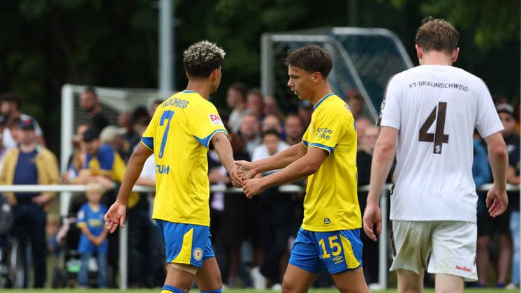 FT Braunschweig vs. Eintracht BS, Testspiel Braunschweig, 05.07.2026, Fußball, Herren, Saison 2026 27, Freie Turnen Braunschweig vs Eintracht Braunschweig, Testspiel, Yann Sturm (Eintracht Braunschweig), Max Marie (Eintracht Braunschweig) Niedersachsen Deutschland *** FT Braunschweig vs. Eintracht BS, Friendly Match in Braunschweig, July 5, 2026, Soccer, Men s, 2026–27 season, Freie Turnen Braunschweig vs. Eintracht Braunschweig, Friendly Match, Yann Sturm (Eintracht Braunschweig), Max Marie (Eintracht Braunschweig), Lower Saxony, Germany