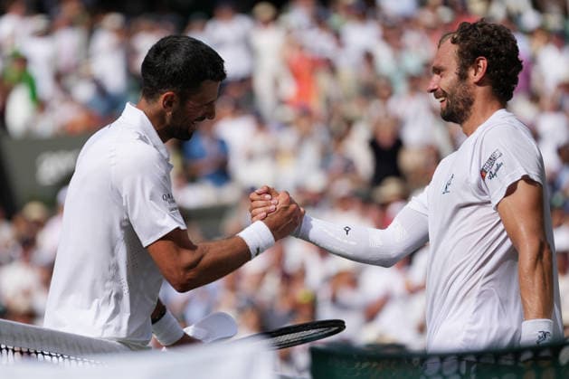 2026-07-05 The Championships - Wimbledon 2026 - Day Seven LONDON, UNITED KINGDOM - JULY 5: Novak Djokovic of Serbia, Roman Safiullin of Russia during Day Seven of the The Championships - Wimbledon 2026 at All England Lawn Tennis and Croquet Club on July 5, 2026 in London, England. (Photo by Marleen Fouchier BSR Agency) London United Kingdom Content not available for redistribution in The Netherlands directly or indirectly through any third parties. Copyright: xBSRxAgencyx