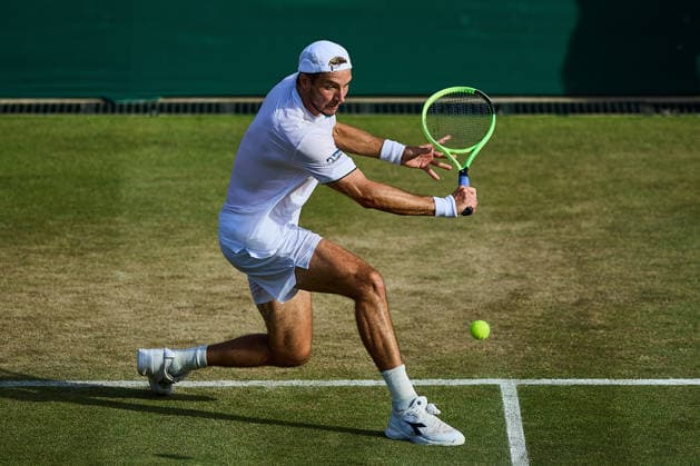 July 5, 2026, London, London, Great Britain: Jan-Lennard Struff of Germany returns with backhand during The Championships Wimbledon , 5.7.2026 in London (All England Lawn Tennis and Croquet Club), Great Britain Tennis 2026: Grand Slam: The Championships Wimbledon: 7th Day: 4th Round: STRUFF Vs HURKACZ  - ZUMAs343 20260705_zsp_s343_157 Copyright: xMathiasxSchulzx