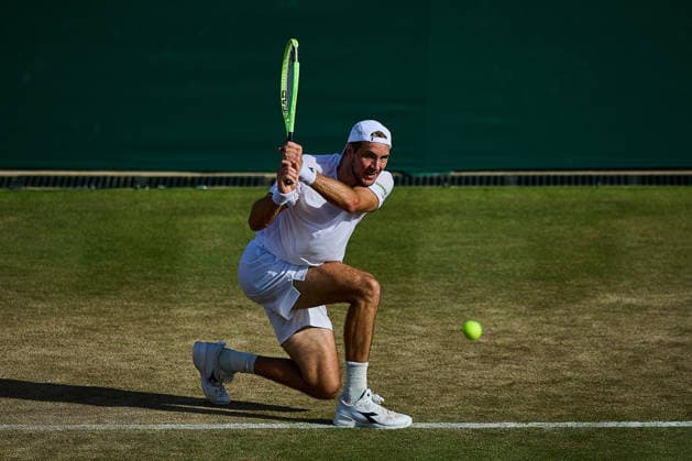 July 5, 2026, London, London, Great Britain: Jan-Lennard Struff of Germany returns with backhand during The Championships Wimbledon , 5.7.2026 in London (All England Lawn Tennis and Croquet Club), Great Britain Tennis 2026: Grand Slam: The Championships Wimbledon: 7th Day: 4th Round: STRUFF Vs HURKACZ  - ZUMAs343 20260705_zsp_s343_165 Copyright: xMathiasxSchulzx