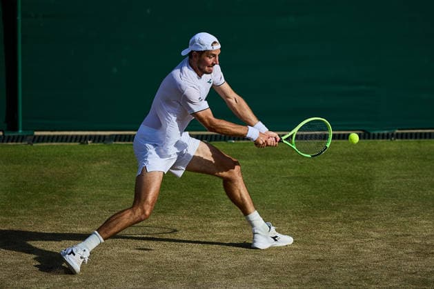 July 5, 2026, London, London, Great Britain: Jan-Lennard Struff of Germany returns with backhand during The Championships Wimbledon , 5.7.2026 in London (All England Lawn Tennis and Croquet Club), Great Britain Tennis 2026: Grand Slam: The Championships Wimbledon: 7th Day: 4th Round: STRUFF Vs HURKACZ  - ZUMAs343 20260705_zsp_s343_169 Copyright: xMathiasxSchulzx