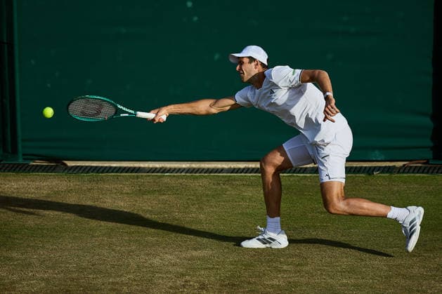 July 5, 2026, London, London, Great Britain: Hubert Hurkacz of Poland returns with forehand during The Championships Wimbledon , 5.7.2026 in London (All England Lawn Tennis and Croquet Club), Great Britain Tennis 2026: Grand Slam: The Championships Wimbledon: 7th Day: 4th Round: STRUFF Vs HURKACZ  - ZUMAs343 20260705_zsp_s343_170 Copyright: xMathiasxSchulzx
