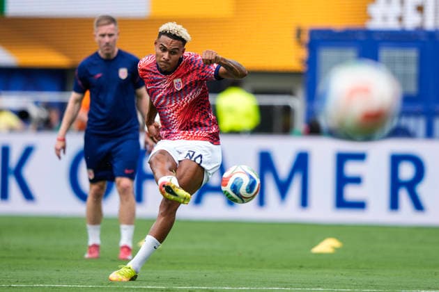 World Cup 2026: Brazil - Norway East Rutherford, New Jersey , USA 20260705. Norway s Antonio Nusa warms up before the round of 16 match between Brazil and Norway during the 2026 FIFA World Cup, WM, Weltmeisterschaft, Fussball at the New Jersey Stadium. Photo: Fredrik Varfjell NTB East Rutherford, New Jersey United States EDITORIAL USE ONLY. RESTRICTED USE FOR BETTING COMPANIES Ref:_SPOHkRwtj8Jbwk.jpg *** 2026 World Cup Brazil Norway East Rutherford, New Jersey, USA 20260705 Norway’s Antonio Nusa warms up before the Round of 16 match between Brazil and Norway during the 2026 FIFA World Cup at New Jersey Stadium. Photo: Fredrik Varfjell, NTB East Rutherford, New Jersey, United States. EDITORIAL USE ONLY. RESTRICTED USE FOR BETTING COMPANIES  Copyright: xFredrikxVarfjellx xNTBx