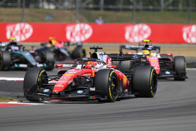 Formula 1 Pirelli British Grand Prix 2026 Silverstone Circuit, England Charles Leclerc of Monaco and Scuderia Ferrari leads the race during the Formula 1 Pirelli British Grand Prix 2026 at Silverstone Circuit, Towcester, on July 5, 2026. Towcester Northants  Copyright: xMIxNewsx originalFilename:fletcher-formula1260705_np9fL.jpg