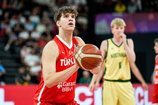 Australia v Turkiye - FIBA U17, U 17 Basketball World Cup 2026 Ruzgar Opcun of Turkey takes a free throw during the FIBA U17 Basketball World Cup third place game between Turkey and Australia at BDC Main Venue on July 5, 2026, in Istanbul, Turkey. Istanbul Istanbul Turkey  Copyright: xYagizxGurtugx originalFilename:gurtug-trkiyeva260705_npwcM.jpg