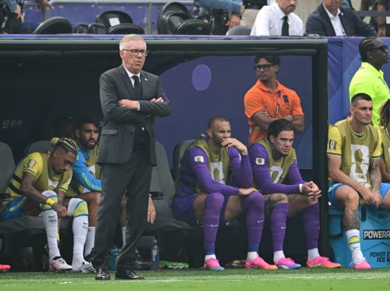 Brazil v Norway - FIFA World Cup, WM, Weltmeisterschaft, Fussball 2026 - Round of 16 NEW JERSEY, UNITED STATES - JULY 05: Carlo Ancelotti head coach of Brazil looks on during FIFA World Cup 2026 Round of 16 match between Brazil and Norway at New Jersey Stadium (MetLife Stadium) in East Rutherford, New Jersey, USA, on July 05, 2026. Abdulhamid Hosbas Anadolu New Jersey United States. Editorial use only. Please get in touch for any other usage.  Copyright: x2026xAnadoluxAbdulhamidxHosbasx