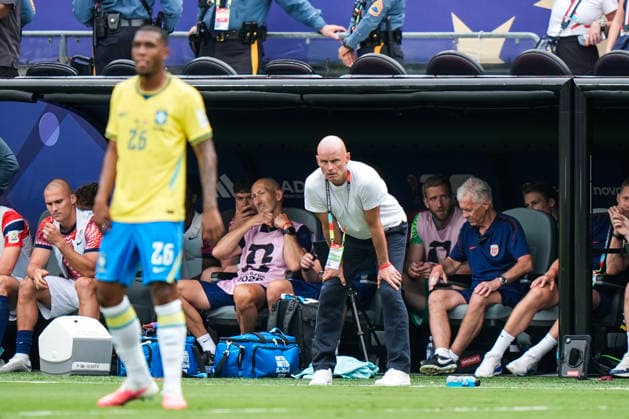 Fotball-VM 2026: Brasil - Norge East Rutherford, New Jersey , USA 20260705. Norges lanslagssjef Stale Solbakken under 8-delsfinalen mellom Brasil og Norge under fotball-VM 2026 pa New Jersey stadion. Foto: Terje Pedersen NTB East Rutherford, New Jersey USA EDITORIAL USE ONLY. RESTRICTED USE FOR BETTING COMPANIES Ref:_SPOCEPT4Sz3UzI.jpg *** 2026 FIFA World Cup Brazil Norway East Rutherford, New Jersey, USA 20260705 Norway’s national team coach Stale Solbakken during the Round of 16 match between Brazil and Norway at the 2026 FIFA World Cup at New Jersey Stadium. Photo: Terje Pedersen, NTB, East Rutherford, New Jersey, USA EDITORIAL USE ONLY RESTRICTED USE FOR BETTING COMPANIES  Copyright: xTerjexPedersenx xNTBx