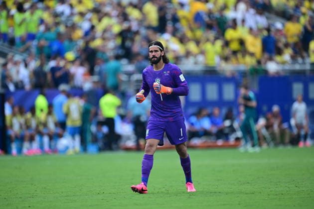 Brazil v Norway - FIFA World Cup, WM, Weltmeisterschaft, Fussball 2026 - Round of 16 NEW JERSEY, UNITED STATES - JULY 05: Alisson Becker of Brazil warms up prior during the FIFA World Cup 2026 Round of 16 match between Brazil and Norway at New Jersey Stadium (MetLife Stadium) in East Rutherford, New Jersey, USA, on July 05, 2026. Abdulhamid Hosbas Anadolu New Jersey United States. Editorial use only. Please get in touch for any other usage.  Copyright: x2026xAnadoluxAbdulhamidxHosbasx