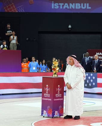 United States v Serbia - FIBA U17, U 17 Basketball World Cup ISTANBUL, TURKIYE - JULY 5: FIBA President Sheikh Saud Ali Al Thani presents the championship trophy after the FIBA Under-17 Basketball World Cup final game between US and Serbia at the Basketball Development Center in Istanbul, Turkiye, on July 5, 2026. Esra Bilgin Anadolu Istanbul Turkey. Editorial use only. Please get in touch for any other usage.  Copyright: x2026xAnadoluxEsraxBilginx