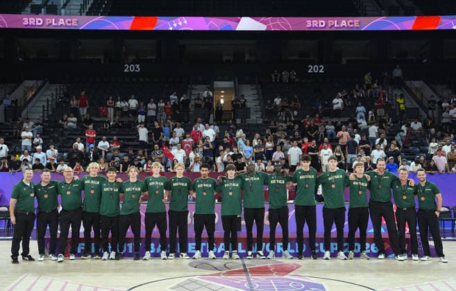 United States v Serbia - FIBA U17, U 17 Basketball World Cup ISTANBUL, TURKIYE - JULY 5: Players of Australia pose for a team photo as they secured third place after the FIBA Under-17 Basketball World Cup final game between US and Serbia at the Basketball Development Center in Istanbul, Turkiye, on July 5, 2026. Esra Bilgin Anadolu Istanbul Turkey. Editorial use only. Please get in touch for any other usage.  Copyright: x2026xAnadoluxEsraxBilginx