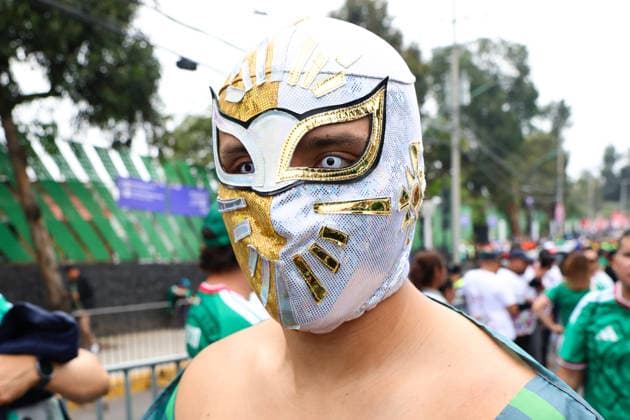 Masked fan before the FIFA World Cup, WM, Weltmeisterschaft, Fussball 2026 last 16 match between Mexico and England at the Estadio Azteca, Mexico City, Mexico on 5 July 2026. Copyright: xPeterxDovganx 45230002