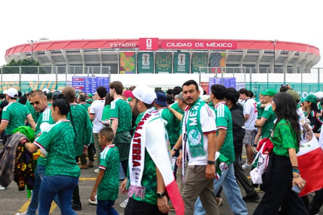 Fans arrive before the FIFA World Cup, WM, Weltmeisterschaft, Fussball 2026 last 16 match between Mexico and England at the Estadio Azteca, Mexico City, Mexico on 5 July 2026. Copyright: xPeterxDovganx 45230005