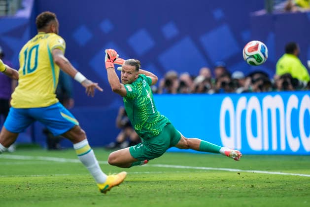 Fotball-VM 2026: Brasil - Norge East Rutherford, New Jersey , USA 20260705. Norges keeper orjan Haskjold Nyland under 8-delsfinalen mellom Brasil og Norge under fotball-VM 2026 pa New Jersey stadion. Foto: Terje Pedersen NTB East Rutherford, New Jersey USA EDITORIAL USE ONLY. RESTRICTED USE FOR BETTING COMPANIES Ref:_SPOc9_DQn-jbR4.jpg *** 2026 FIFA World Cup Brazil Norway East Rutherford, New Jersey, USA 20260705 Norway’s goalkeeper Orjan Haskjold Nyland during the Round of 8 match between Brazil and Norway at the 2026 FIFA World Cup at New Jersey Stadium. Photo: Terje Pedersen, NTB East Rutherford, New Jersey, USA EDITORIAL USE ONLY RESTRICTED USE FOR BETTING COMPANIES  Copyright: xTerjexPedersenx xNTBx