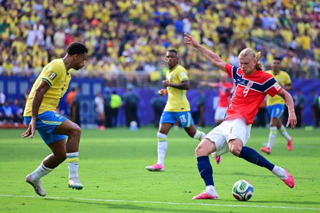 Brazil v Norway - FIFA World Cup, WM, Weltmeisterschaft, Fussball 2026 - Round of 16 NEW JERSEY, UNITED STATES - JULY 05: Erling Haaland of Norway celebrates after scoring a goal during the FIFA World Cup 2026 Round of 16 match between Brazil and Norway at New Jersey Stadium (MetLife Stadium) in East Rutherford, New Jersey, USA, on July 05, 2026. Abdulhamid Hosbas Anadolu New Jersey United States. Editorial use only. Please get in touch for any other usage.  Copyright: x2026xAnadoluxAbdulhamidxHosbasx