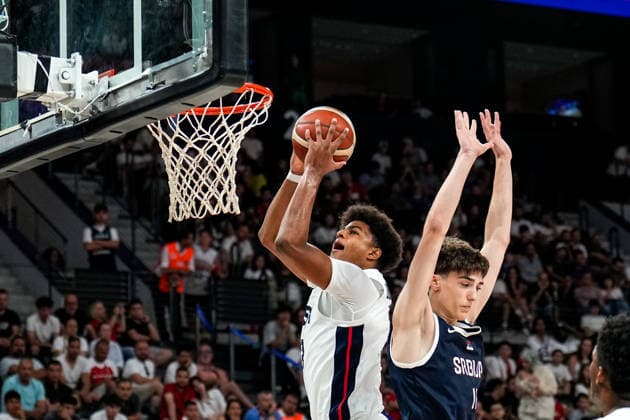United States v Serbia: Final - FIBA U17, U 17 Basketball World Cup 2026 Erick Dampier Jr of the United States dunks the ball during the FIBA U17 Basketball World Cup final match between the United States and Serbia at BDC Main Venue in Istanbul, Turkey, on July 5, 2026. Istanbul Istanbul Turkey  Copyright: xYagizxGurtugx originalFilename:gurtug-usavserb260705_nppNw.jpg