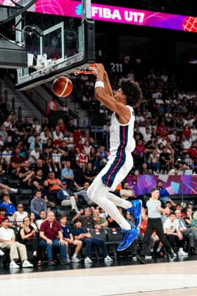 United States v Serbia: Final - FIBA U17, U 17 Basketball World Cup 2026 Asa Montgomery of the United States dunks the ball during the FIBA U17 Basketball World Cup final match between the United States and Serbia at BDC Main Venue in Istanbul, Turkey, on July 5, 2026. Istanbul Istanbul Turkey  Copyright: xYagizxGurtugx originalFilename:gurtug-usavserb260705_npQAm.jpg
