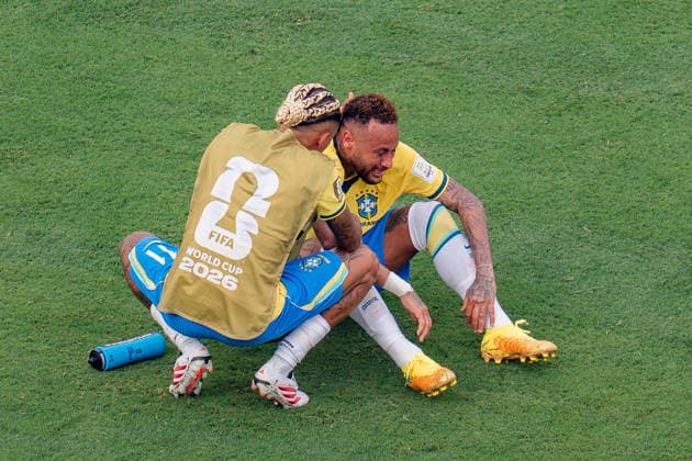 Sport Themen der Woche KW27 FIFA Fussball Weltmeisterschaft 2026, Achtelfinale, Brasilien vs. Norwegen, 05.07.2026, New Jersey Stadion Neymar Junior Jr in Tränen am Beten in Trauer Enttäuschung *** 2026 FIFA World Cup, Round of 16, Brazil vs. Norway, July 5, 2026, New Jersey Stadium: Neymar Jr. in tears, praying, grieving, disappointed Copyright: xBahhoxKarax
