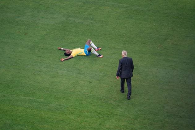 FIFA Fussball Weltmeisterschaft 2026, Achtelfinale, Brasilien vs. Norwegen, 05.07.2026, New Jersey Stadion Trauer Enttäuschung bei Vinicius Junior Carlo Ancelotti *** 2026 FIFA World Cup, Round of 16, Brazil vs. Norway, July 5, 2026, New Jersey Stadium: Sadness and Disappointment for Vinicius Junior and Carlo Ancelotti Copyright: xBahhoxKarax