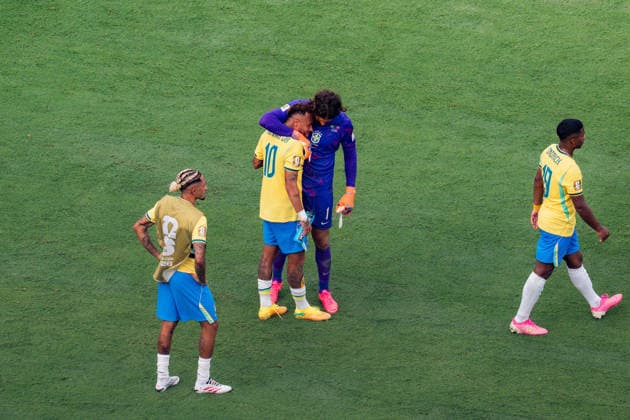 FIFA Fussball Weltmeisterschaft 2026, Achtelfinale, Brasilien vs. Norwegen, 05.07.2026, New Jersey Stadion Neymar Junior Jr in Tränen am Beten in Trauer Enttäuschung Alisson Endrick *** 2026 FIFA World Cup, Round of 16, Brazil vs. Norway, July 5, 2026, New Jersey Stadium: Neymar Jr. in tears, praying, mourning, disappointment, Alisson, Endrick Copyright: xBahhoxKarax