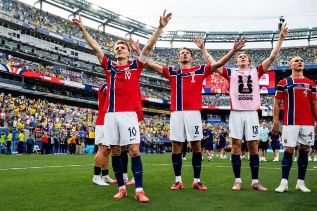 260705 Martin odegaard, Sander Berge and Kristian Thorstvedt of Norway after the FIFA World Cup, WM, Weltmeisterschaft, Fussball 2026 round of 16 football match between Brazil and Norway on July 5, 2026 in New Jersey. Photo: Vegard Grott BILDBYRAN kod VG VG0982 bbeng fotboll football soccer fotball vm fotbolls-vm fotball-vm fotbolls-vm 2026 fifa world cup 2026 new york 8-delsfinale round of 16 brasilien brazil brasil norge norway *** July 5, 2026: Martin Odegaard, Sander Berge, and Kristian Thorstvedt of Norway after the 2026 FIFA World Cup Round of 16 soccer match between Brazil and Norway on July 5, 2026 in New Jersey. Photo by Vegard Grott, BILDBYRAN. Code: VG VG0982 bbeng soccer football fotball World Cup soccer World Cup fotball World Cup soccer World Cup 2026 FIFA World Cup 2026 New York Round of 16 Brazil Brazil Brazil Norway Norway  Copyright: VEGARDxGRoTT BB260705VG079