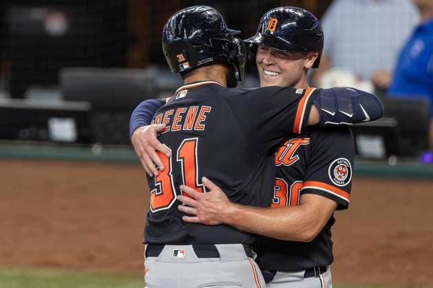 July 5, 2026, Arlington, Texas, USA: Detroit Tigers right fielder KERRY CARPENTER (30) congratulates Detroit Tigers left fielder RILEY GREENE (31) after hitting a two run homerun during a MLB, Baseball Herren, USA game between the Detroit Tigers and Texas Rangers at Globe Life Field. Tigers win 6-3. Arlington USA - ZUMAf180 20260705_zsp_f180_001 Copyright: xMarkxFannx