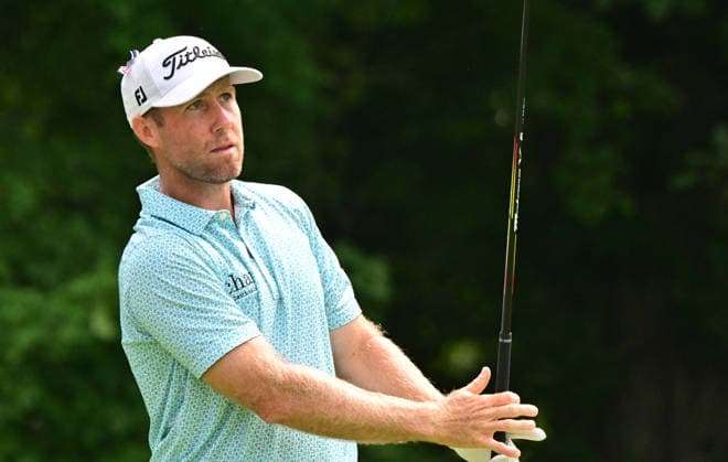 SILVIS, IL - JULY 05: Golfer Tyler Duncan hits his shot on the 2 tee during the final round of the John Deere Classic on July 05, 2026, at TPC Deere Run in Silvis, Illinois. (Photo by Keith Gillett Icon Sportswire) GOLF: JUL 05 PGA, Golf Herren John Deere Classic EDITORIAL USE ONLY Icon26070506
